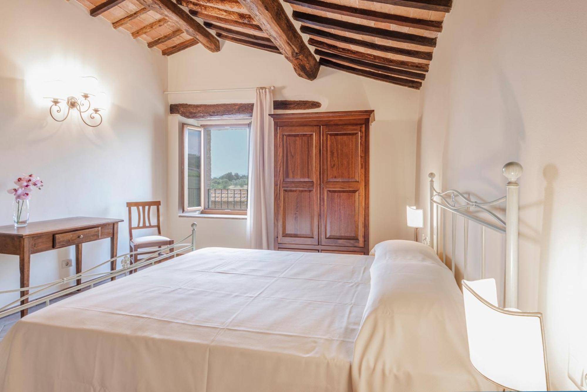 Antica Grancia Di Quercecchio Apartment Montalcino Luaran gambar