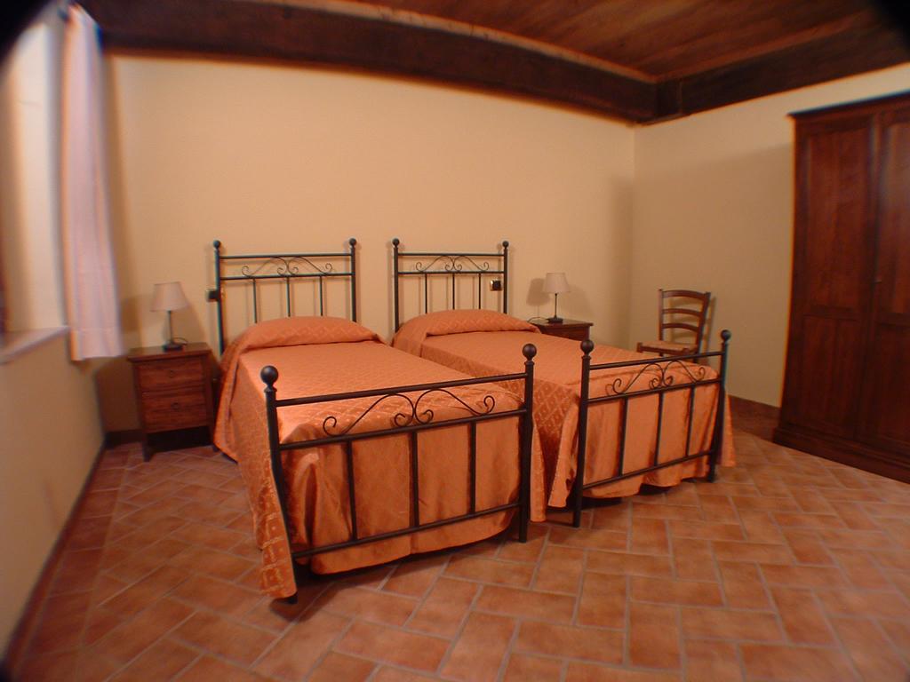 Antica Grancia Di Quercecchio Apartment Montalcino Luaran gambar