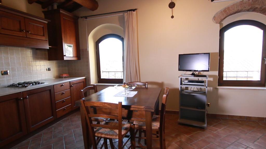 Antica Grancia Di Quercecchio Apartment Montalcino Luaran gambar